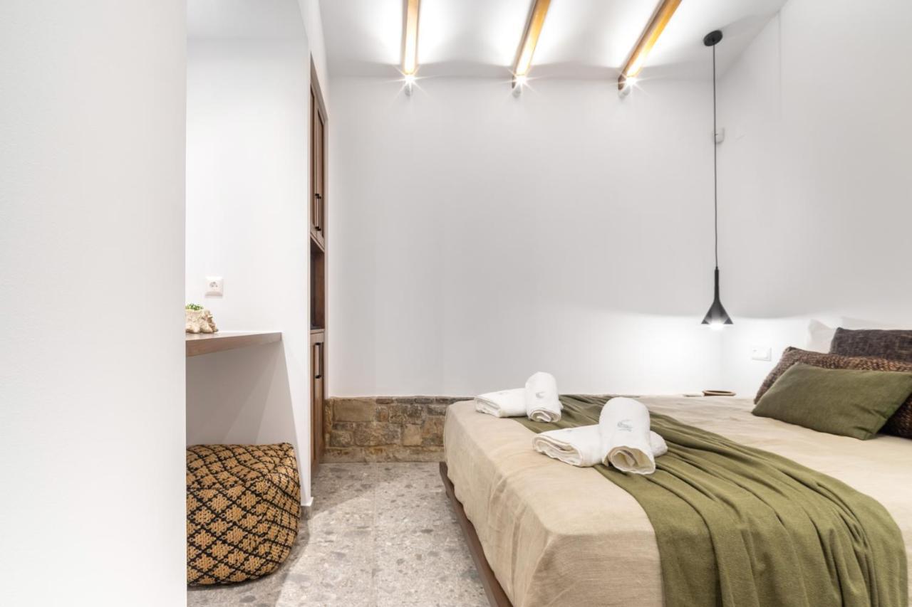 Wave, An Idyllic Seafront Suite By Nirousuites Kokkini Hani المظهر الخارجي الصورة